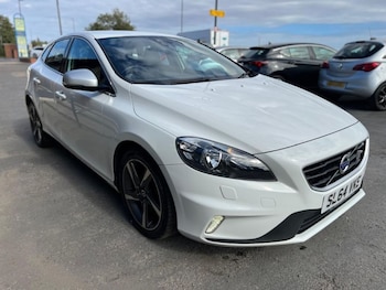 Used Volvo V40 2014 for sale - 75911069: Photo
