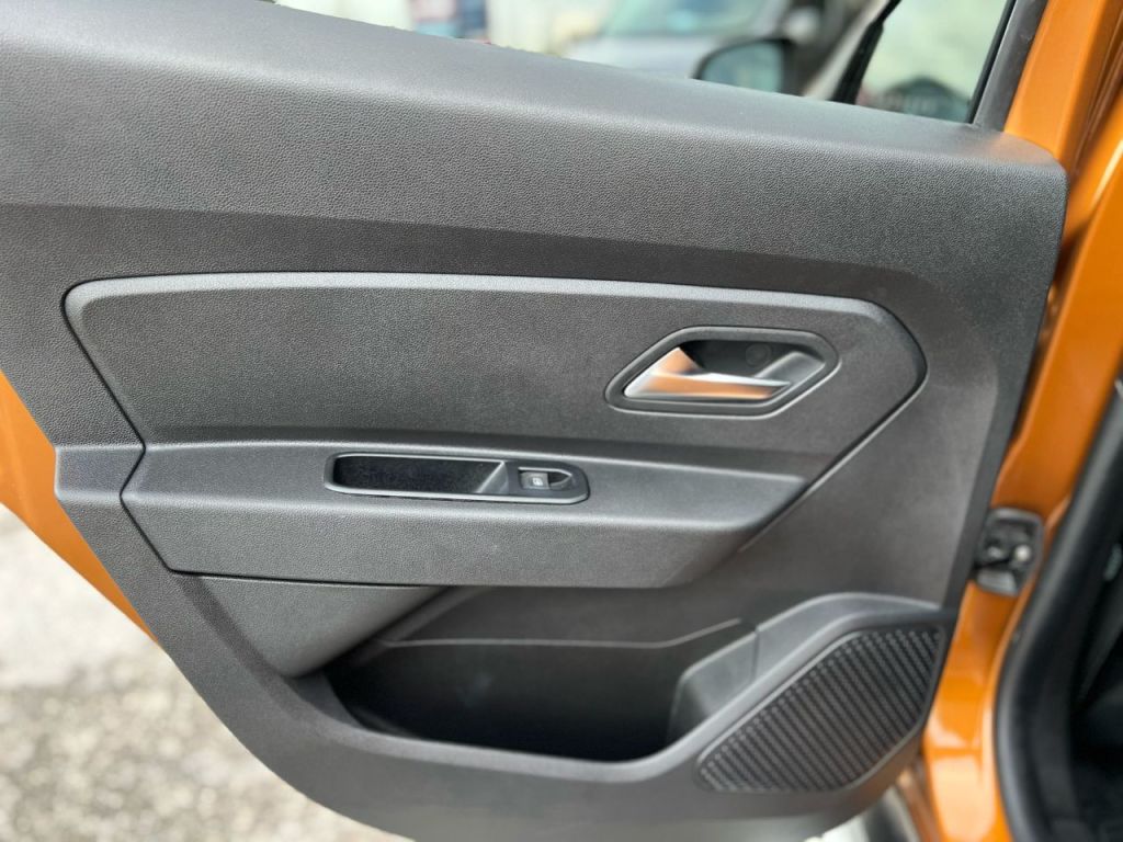 Used Dacia Duster 2018 for sale - 77493910: Photo 21