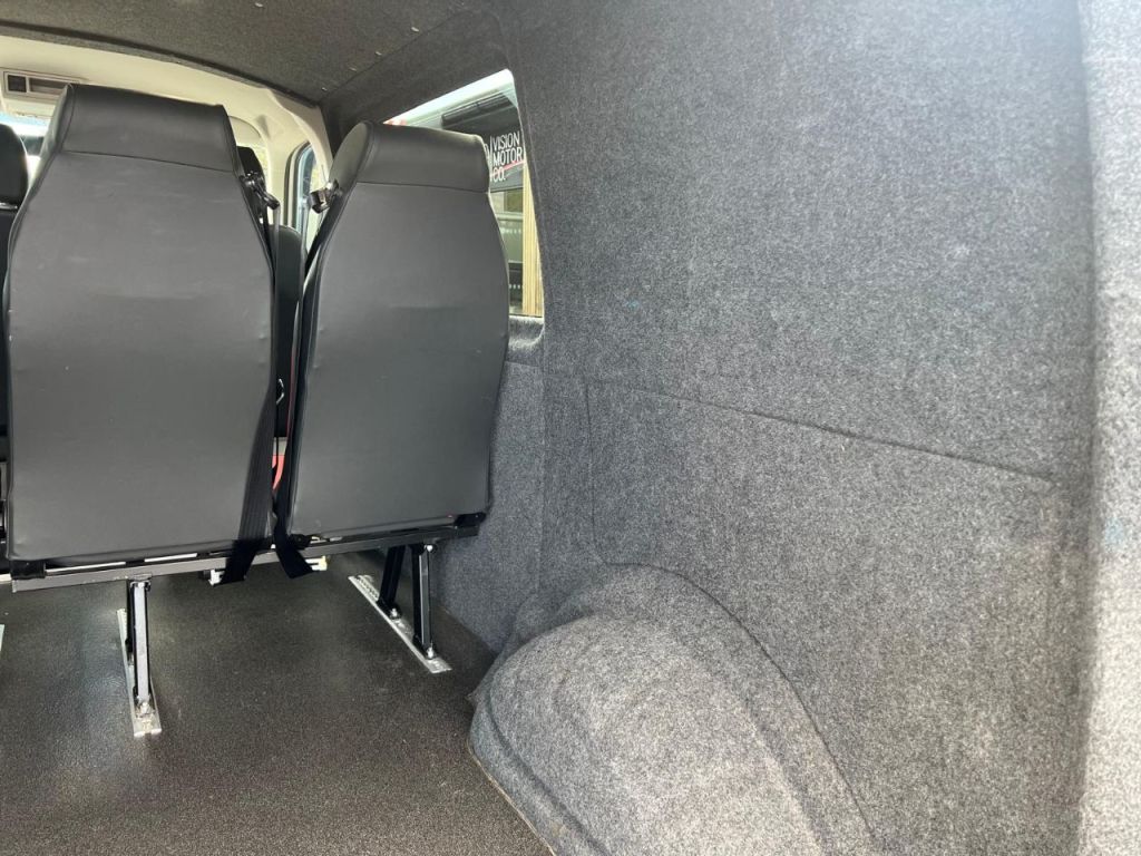 Used Volkswagen Transporter 2015 for sale - 78015821: Photo 16