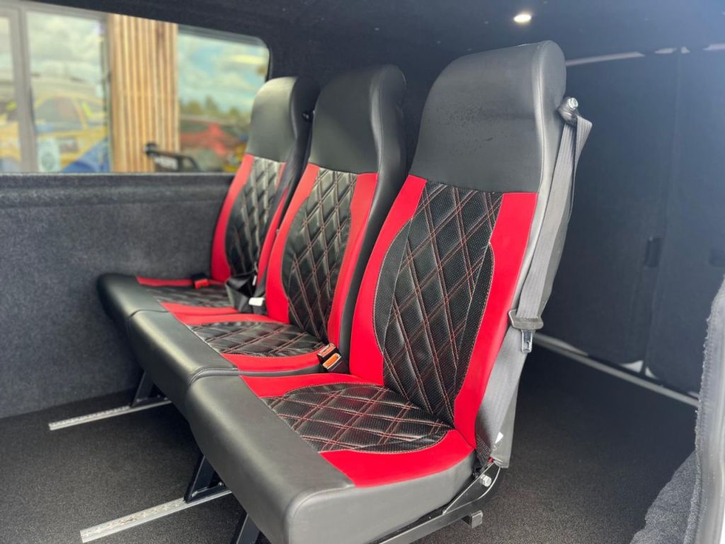 Used Volkswagen Transporter 2015 for sale - 78015821: Photo 18