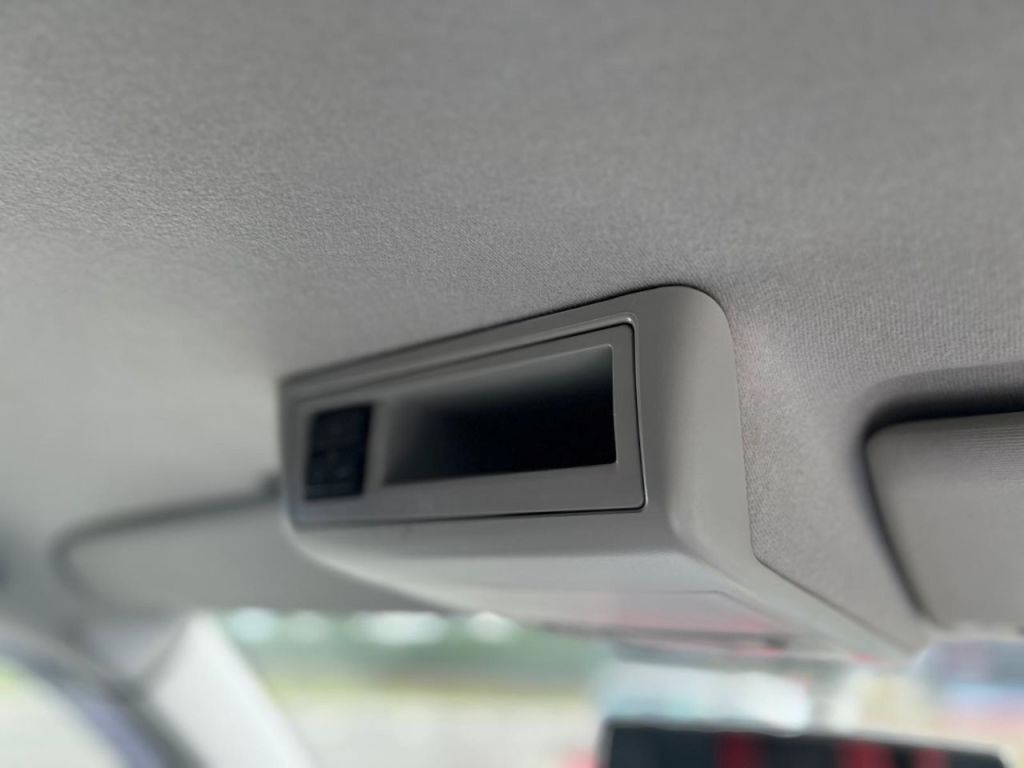 Used Volkswagen Transporter 2015 for sale - 78015821: Photo 27