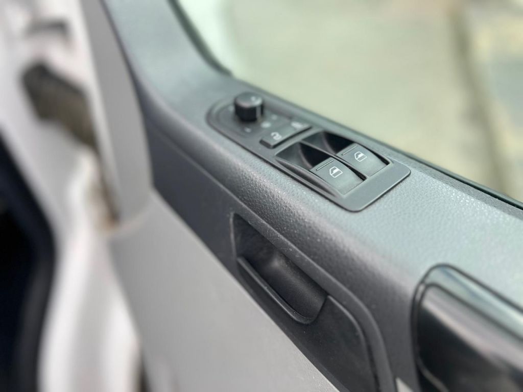 Used Volkswagen Transporter 2015 for sale - 78015821: Photo 29