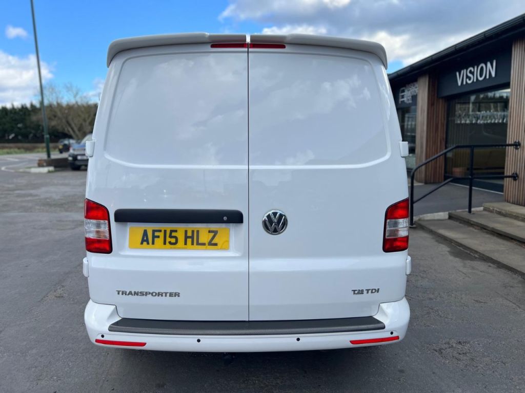 Used Volkswagen Transporter 2015 for sale - 78015821: Photo 5