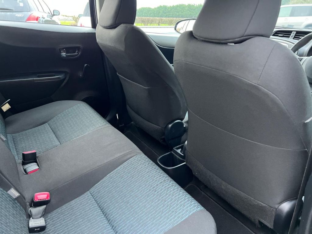 Used Toyota Yaris 2012 for sale - 77685104: Photo 11