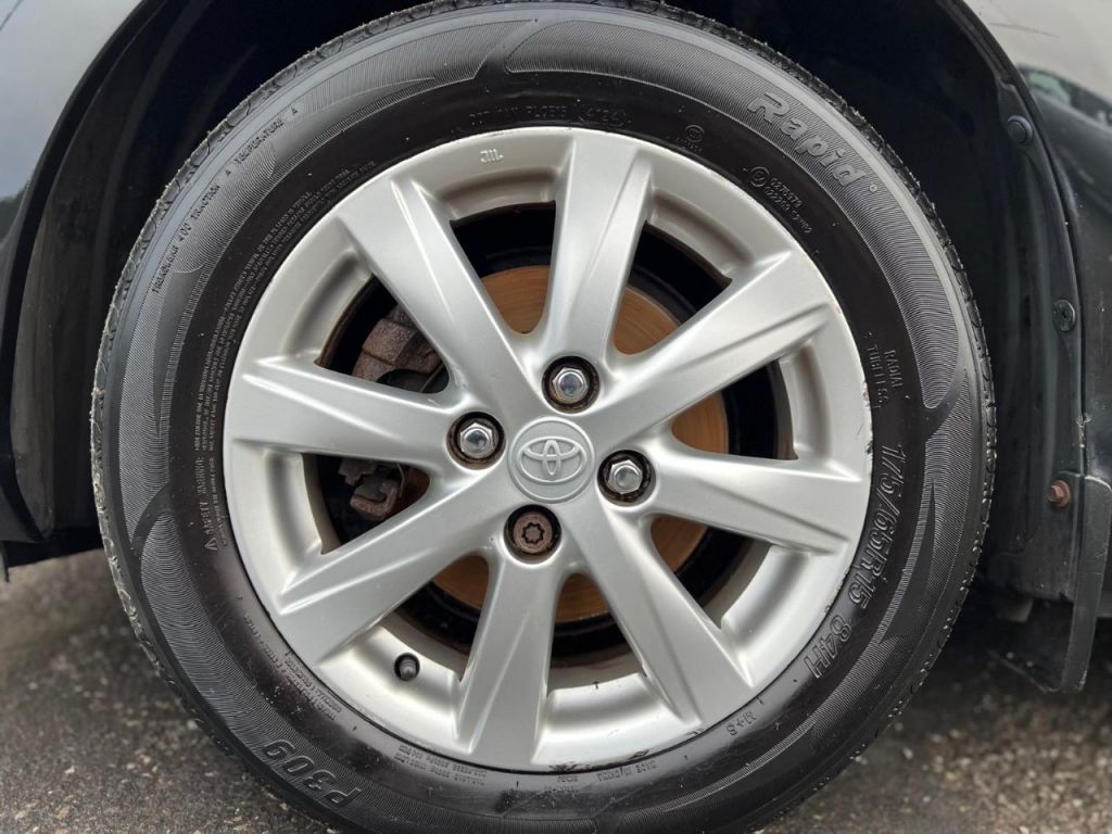 Used Toyota Yaris 2012 for sale - 77685104: Photo 31