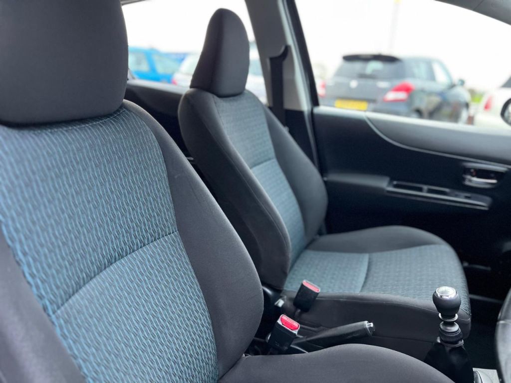 Used Toyota Yaris 2012 for sale - 77685104: Photo 8