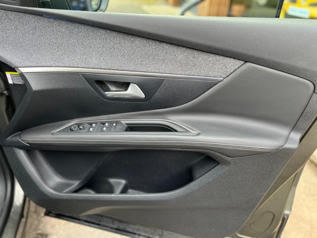 Used Peugeot 3008 2018 for sale - 76209927: Photo 15