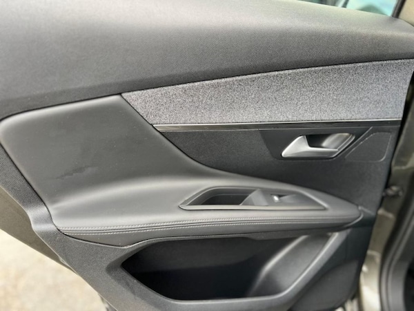 Used Peugeot 3008 2018 for sale - 76209927: Photo 26