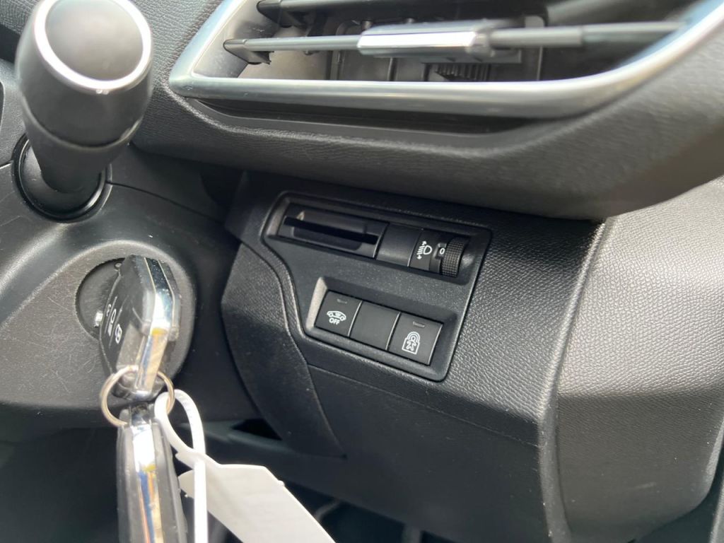 Used Peugeot 3008 2018 for sale - 76209927: Photo 32