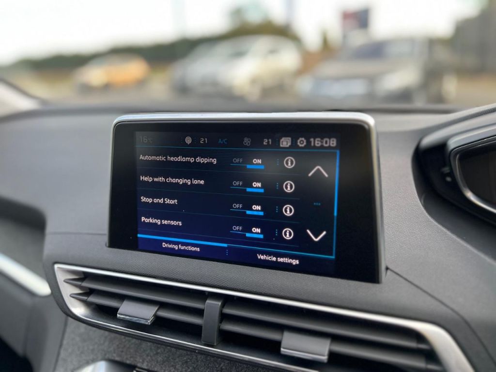 Used Peugeot 3008 2018 for sale - 76209927: Photo 42