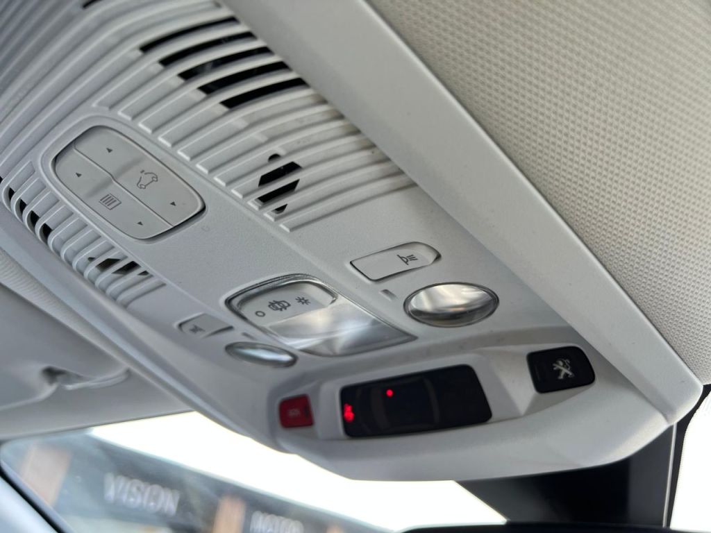 Used Peugeot 3008 2018 for sale - 76209927: Photo 50