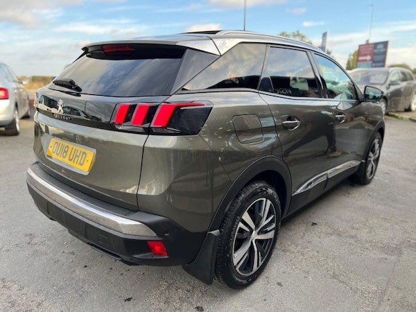 Used Peugeot 3008 2018 for sale - 76209927: Photo 5
