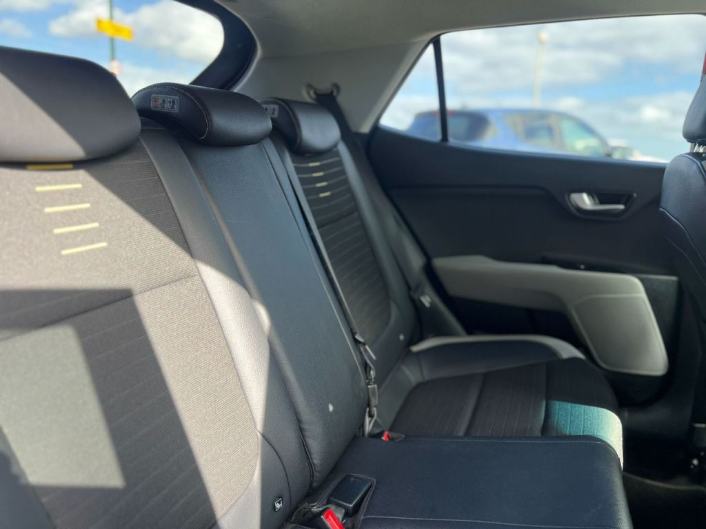 Used Kia Stonic 2018 for sale - 77836268: Photo 12