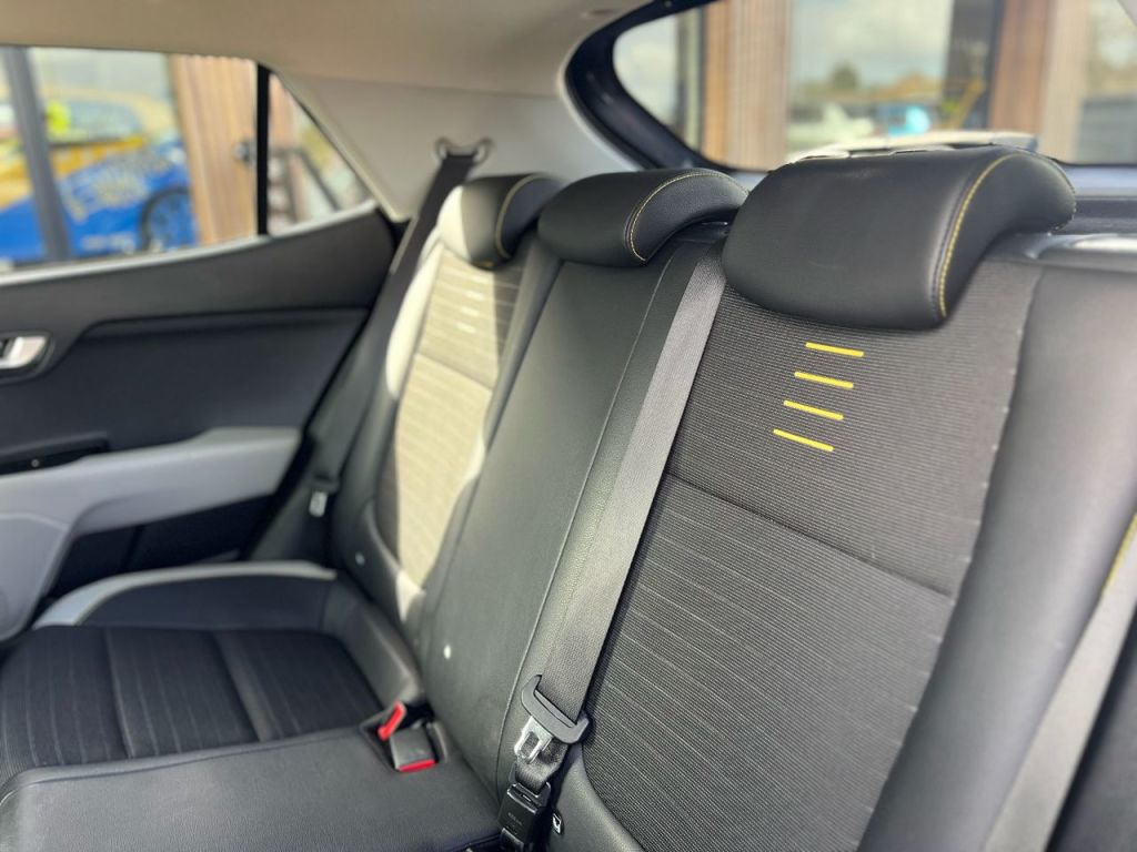 Used Kia Stonic 2018 for sale - 77836268: Photo 18