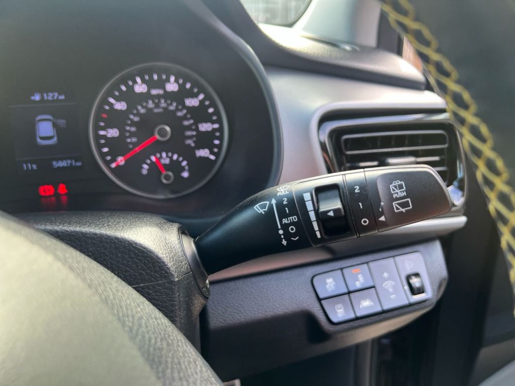 Used Kia Stonic 2018 for sale - 77836268: Photo 36