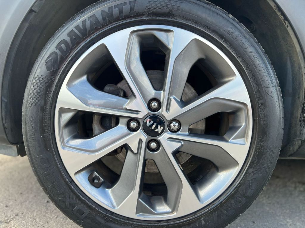 Used Kia Stonic 2018 for sale - 77836268: Photo 39
