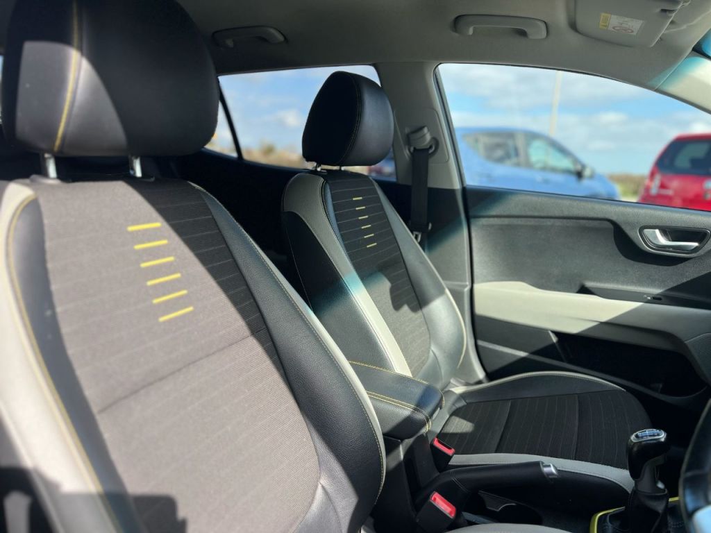 Used Kia Stonic 2018 for sale - 77836268: Photo 9