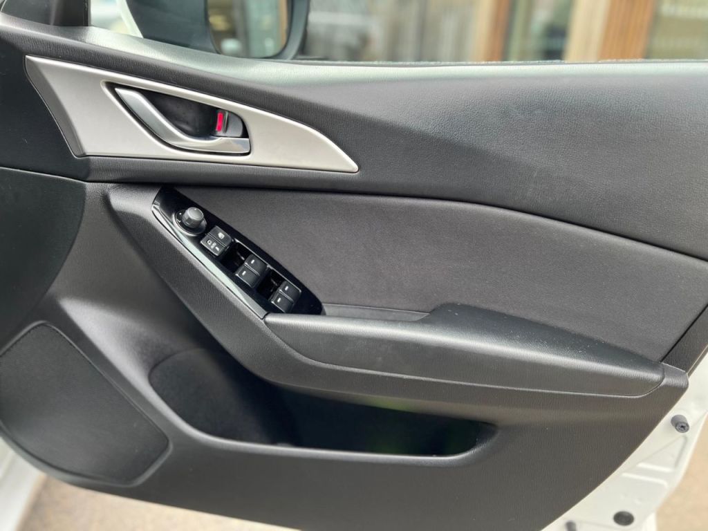 Used Mazda Mazda3 2016 for sale - 78181978: Photo 12