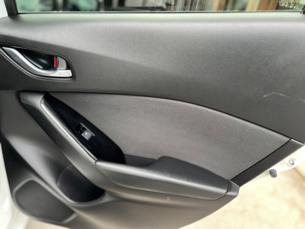 Used Mazda Mazda3 2016 for sale - 78181978: Photo 17