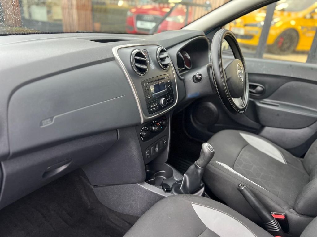 Used Dacia Sandero Stepway 2015 for sale - 77136018: Photo 15