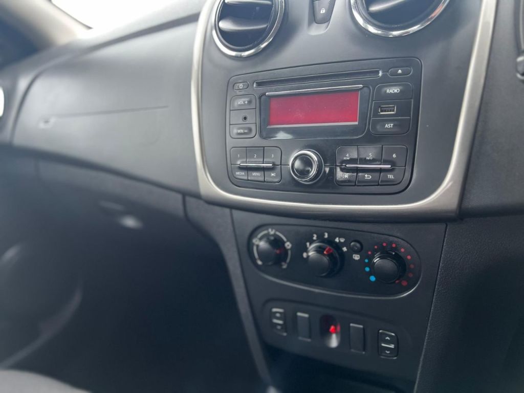 Used Dacia Sandero Stepway 2015 for sale - 77136018: Photo 20