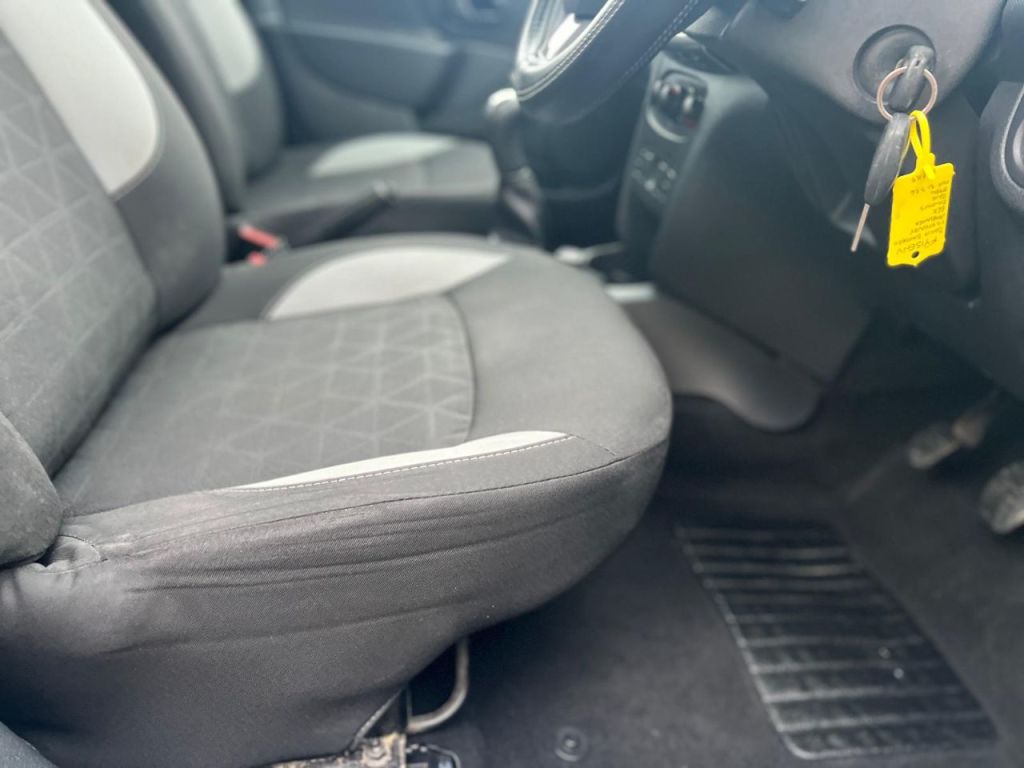 Used Dacia Sandero Stepway 2015 for sale - 77136018: Photo 21