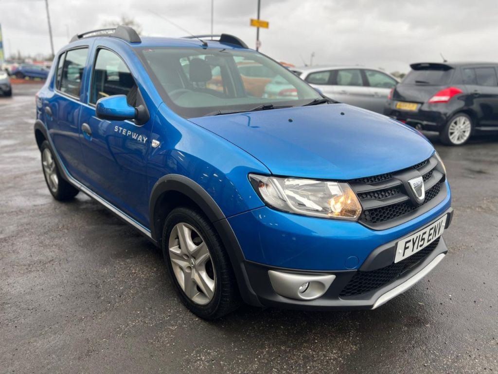Used Dacia Sandero Stepway 2015 for sale - 77136018: Photo 3
