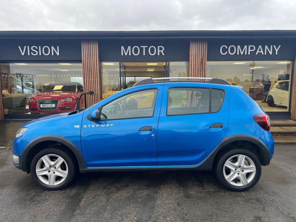Used Dacia Sandero Stepway 2015 for sale - 77136018: Photo 7