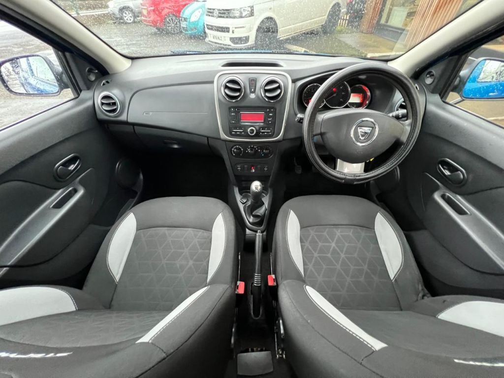 Used Dacia Sandero Stepway 2015 for sale - 77136018: Photo 9
