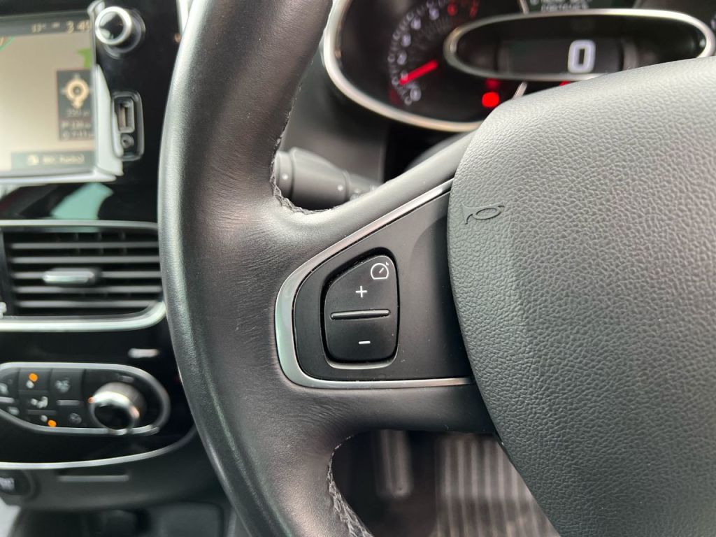 Used Renault Clio 2019 for sale - 77990214: Photo 20