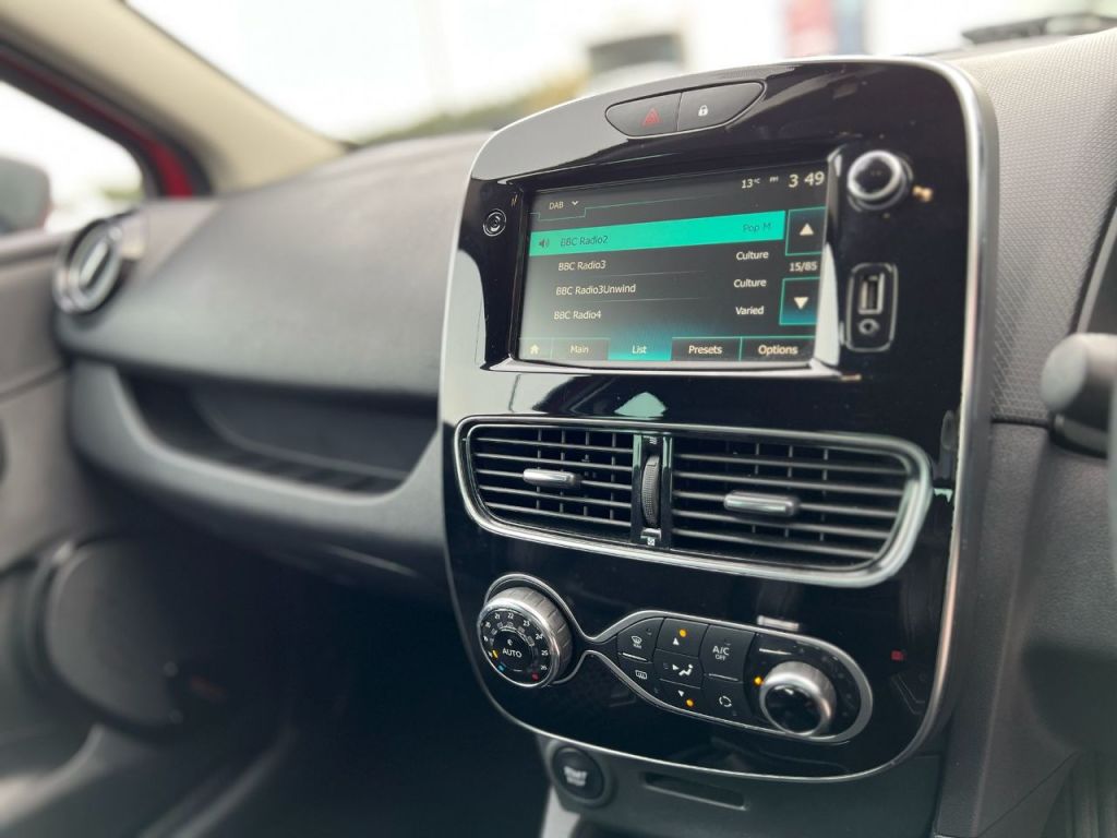 Used Renault Clio 2019 for sale - 77990214: Photo 25