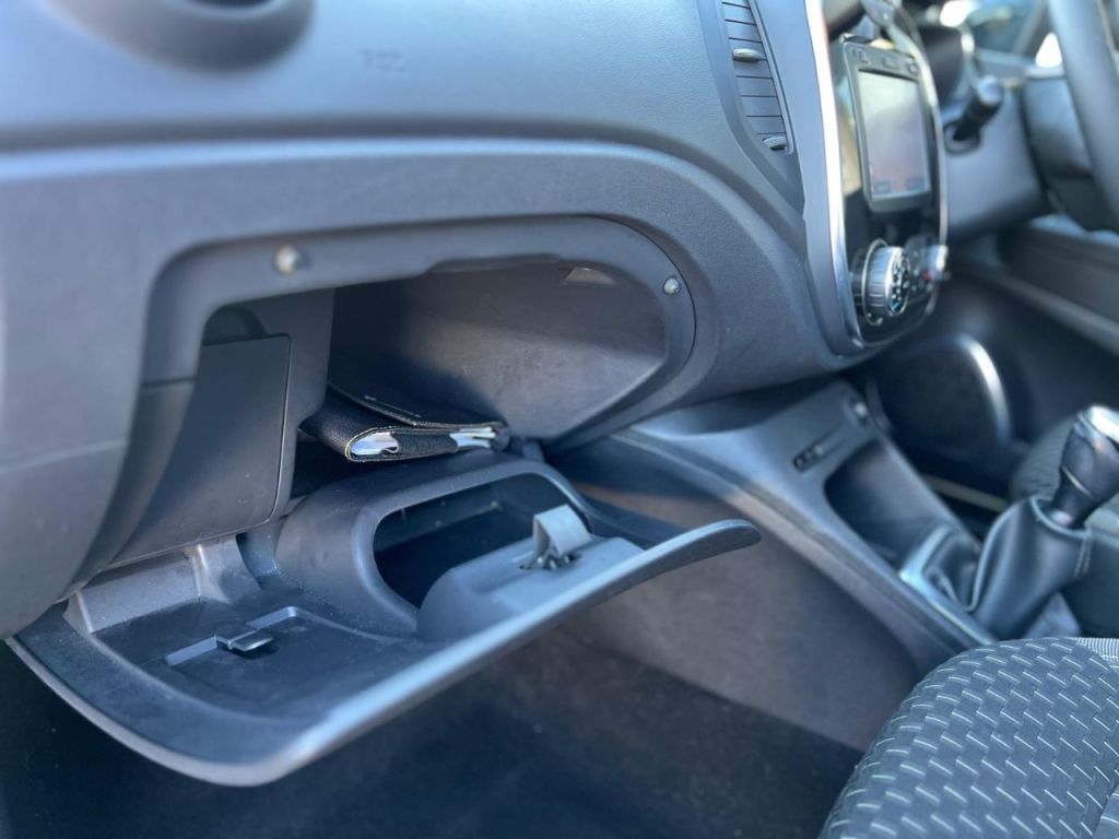 Used Renault Captur 2018 for sale - 76653915: Photo 37