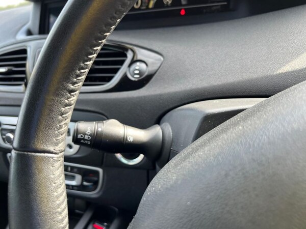 Used Renault Scenic 2014 for sale - 76222968: Photo 25