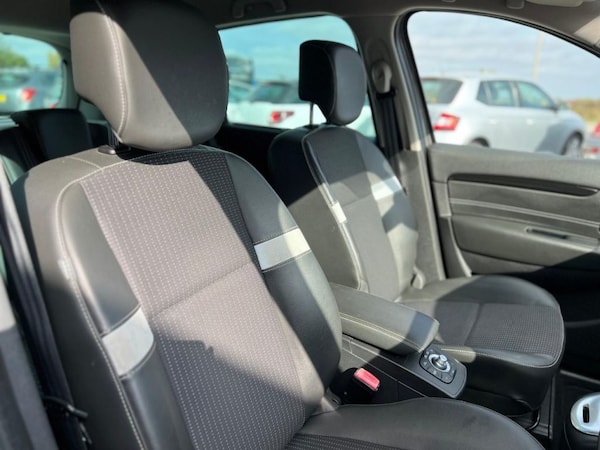 Used Renault Scenic 2014 for sale - 76222968: Photo 32