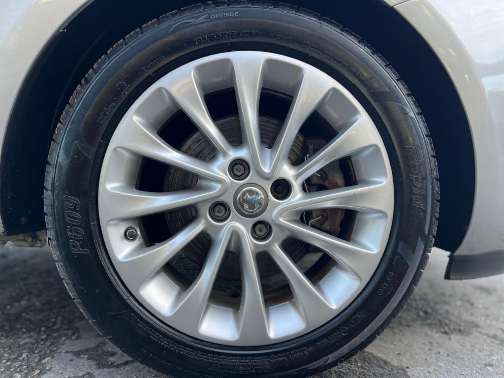 Used Vauxhall Corsa 2015 for sale - 76569360: Photo 33