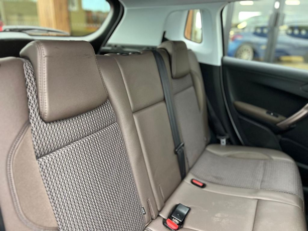 Used Peugeot 2008 2014 for sale - 77301532: Photo 12