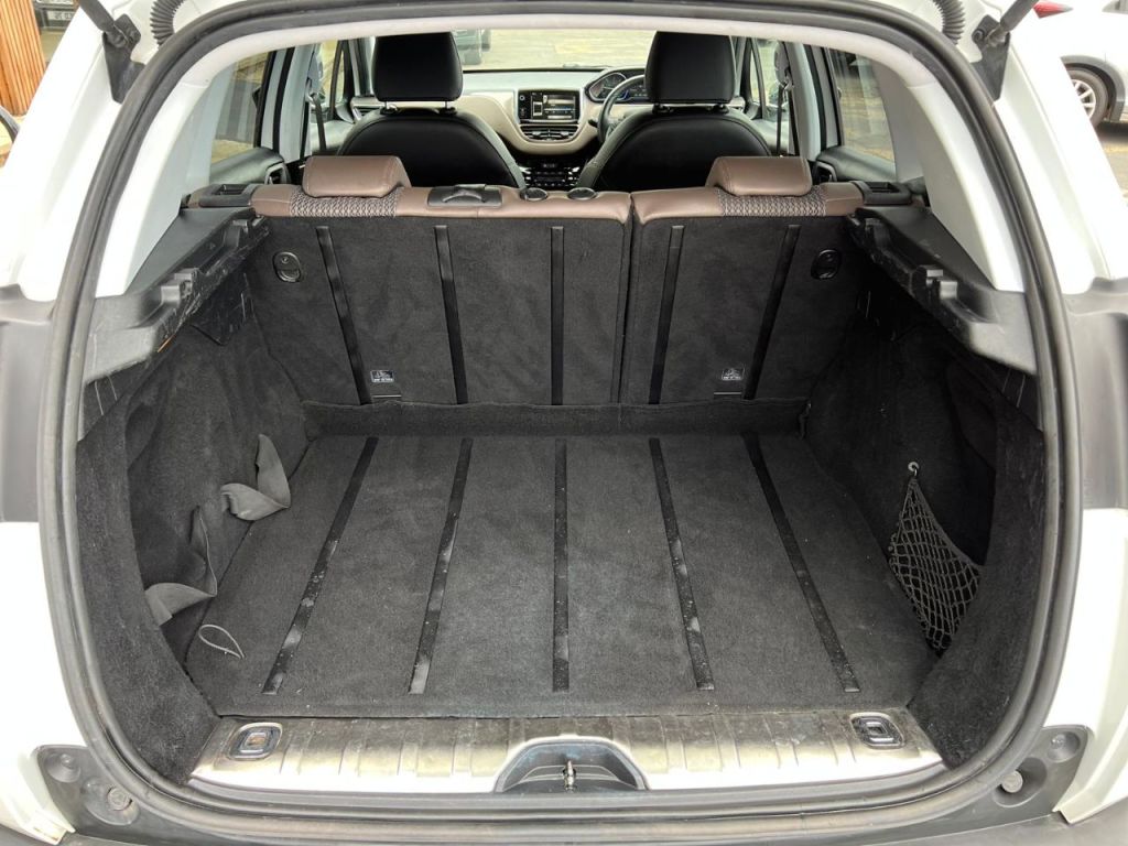 Used Peugeot 2008 2014 for sale - 77301532: Photo 17