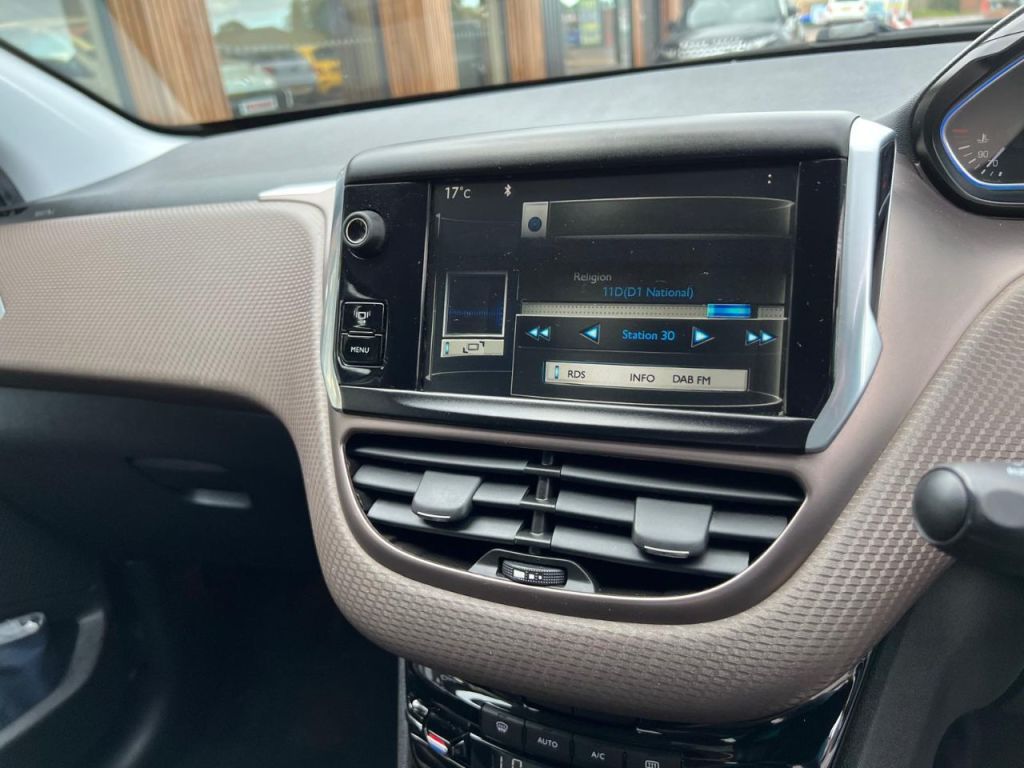 Used Peugeot 2008 2014 for sale - 77301532: Photo 27