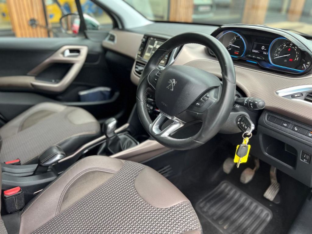 Used Peugeot 2008 2014 for sale - 77301532: Photo 9