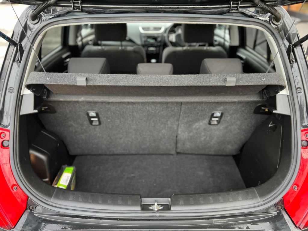 Used Suzuki Swift 2014 for sale - 76405758: Photo 13