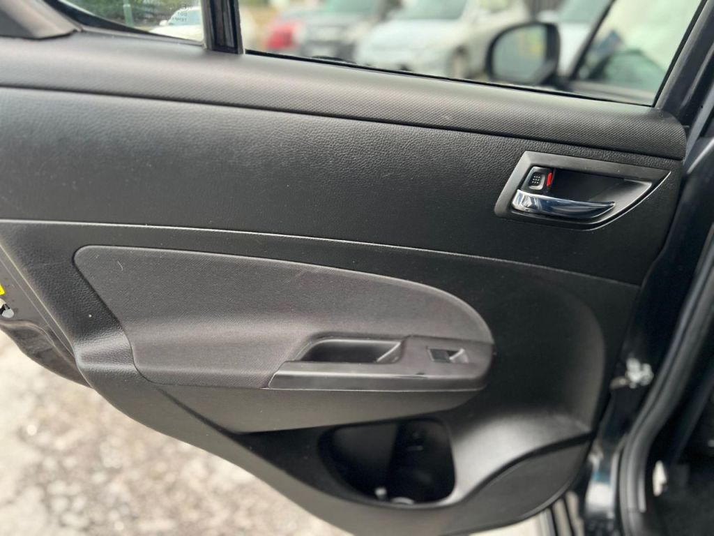 Used Suzuki Swift 2014 for sale - 76405758: Photo 14