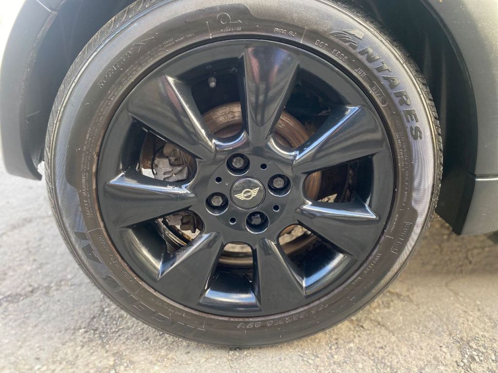 Used MINI Convertible 2006 for sale - 76405787: Photo 26