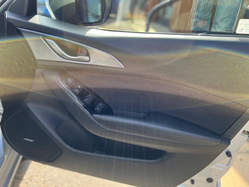 Used Mazda Mazda3 2017 for sale - 76080050: Photo 12