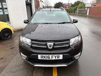Used Dacia Sandero Stepway 2016 for sale - 77681153: Photo