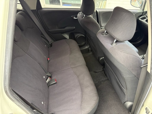 Used Honda Jazz 2015 for sale - 76256251: Photo 15