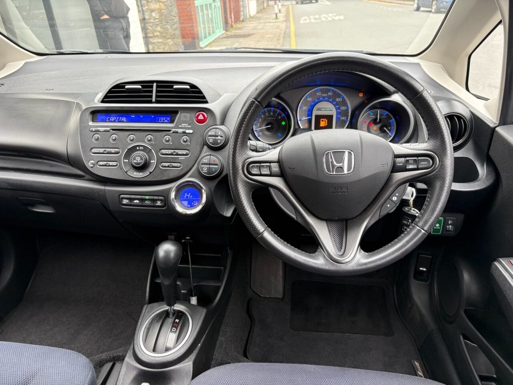 Used Honda Jazz 2015 for sale - 76256251: Photo 16