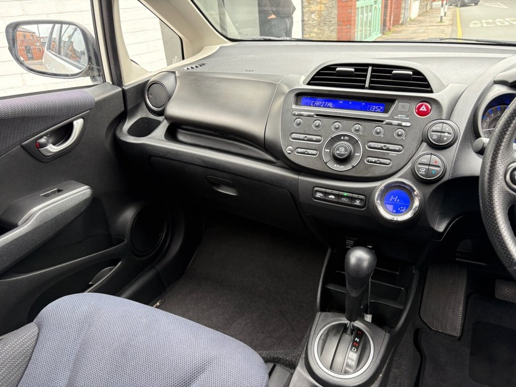 Used Honda Jazz 2015 for sale - 76256251: Photo 17