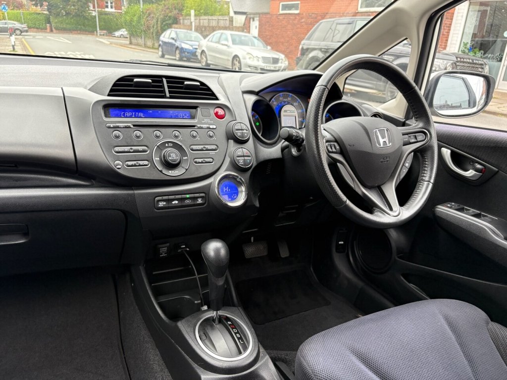 Used Honda Jazz 2015 for sale - 76256251: Photo 18