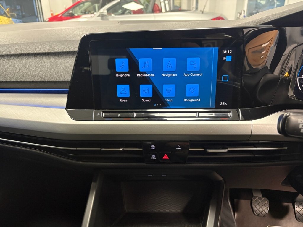 Used Volkswagen Golf 2020 for sale - 77139972: Photo 20