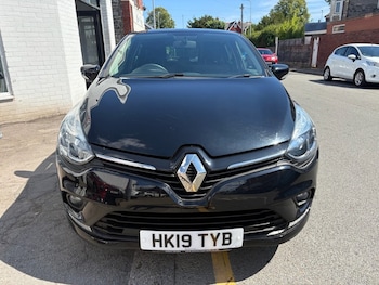 Used Renault Clio 2019 for sale - 79334199: Photo